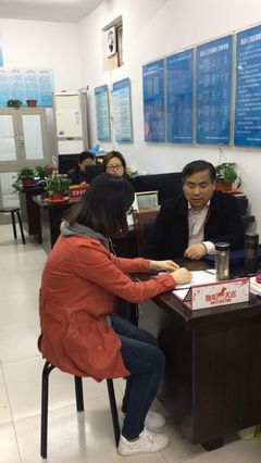 法律顧問(wèn)進(jìn)社區(qū)，高效服務(wù)助力居民生活與企業(yè)咨詢(xún)